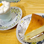 sweets shop CHIAKI - チーズケーキ360円税込、空色プリン380円税込