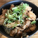 えびす - 半チャーシュー丼