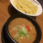 Fujiyama 55 Verusauoku Nishio Ten - 牛ホルつけ麺  大盛り