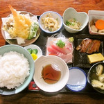 直屋 - よくばり定食