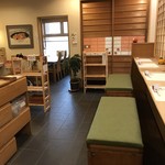 Yagura Zushi - 店内をパシャ
                      平日の１１時過ぎ