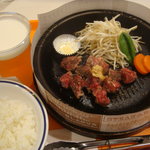 Pepper Lunch Nikkekorutonpuraza Ten - サービスステーキ