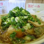 上町ラーメン - しょう油ラーメンにチャーシュー追加、チャーシューはホロホロになります