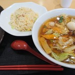 Togen Yunimo Chiharadai Ten - 広東麺半チャン餃子セット     ￥990