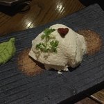 Kushiyaki Dining Ebisuke - 「盛岡美人」
                        名物のクリームチーズ
                        わさび醤油でお召し上がり