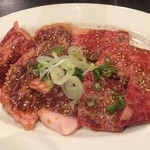 焼肉よつば - 