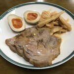 Famie INN Makuhari - おつまみセット、600円