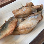 Karatto Kitchen - 1匹190円で釣った鯵を唐揚げに。子供も大喜びです(´ー｀)