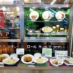 アカシア - 店前に並ぶサンプル