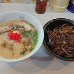 らーめん　まるじゅう - 料理写真:ラーメン+焼肉丼のセット