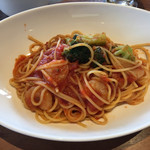 Jolly-Pasta Ishinomaki Ayumino Ten - エビとブロッコリーのトマトソースのパスタ