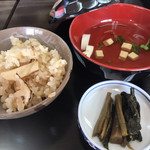 Shinshu Matsutake Goya Baishoen - 松茸ご飯ゎ折りに詰めました