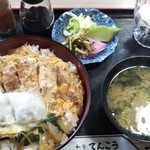 天幸 - カツ丼864円