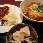 Yorozuya - 醤油ラーメンセット（カレーじゃない）