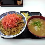 Yoshinoya Oogaki Ten - 牛丼大盛、豚汁、お新香♪