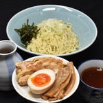 ラーメン翼 - 料理写真: