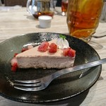 Rinya Coffee Sha Hikone Ten - 苺のチーズケーキ