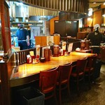 Ramen Santoka Ion Lake Town Ten - レイクタウン店の店内