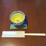 Soba Kobo Uto - お茶と箸