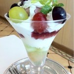 Shibuya Nishimura Fruit Parlour Dogenzaka Ten - 3色葡萄パフェ