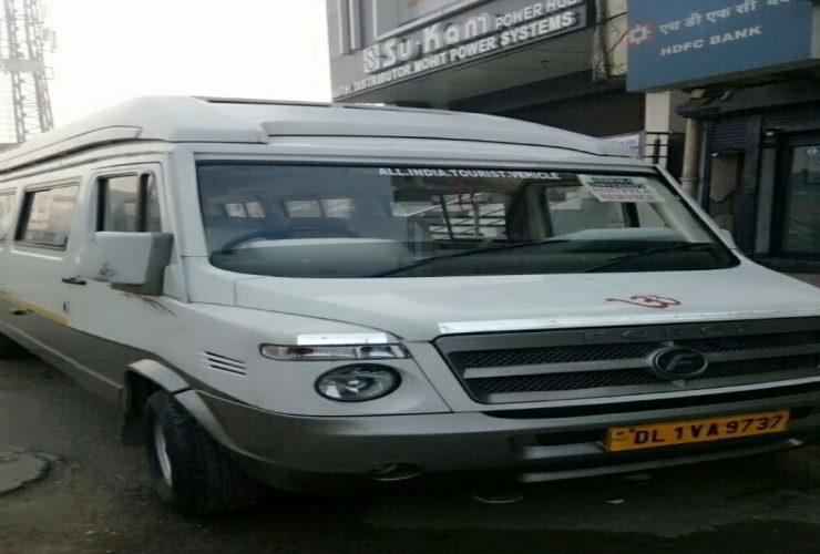 15 seater traveller