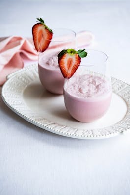 Rhubarb and Strawberry Coconut Shake 1