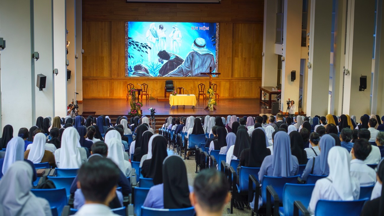 Liên Tu Sĩ TGP Sài Gòn: mừng ngày Quốc Tế Đời Sống Thánh Hiến và chúc mừng năm mới 2024