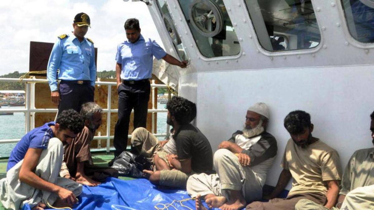 Iranian dhow seized off Kerala, Pakistani men among those on board ...