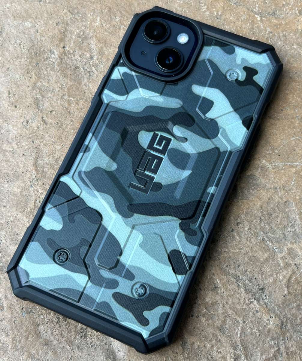 uagpathfindercasemagsafearticcamouflageiphone14plus 01