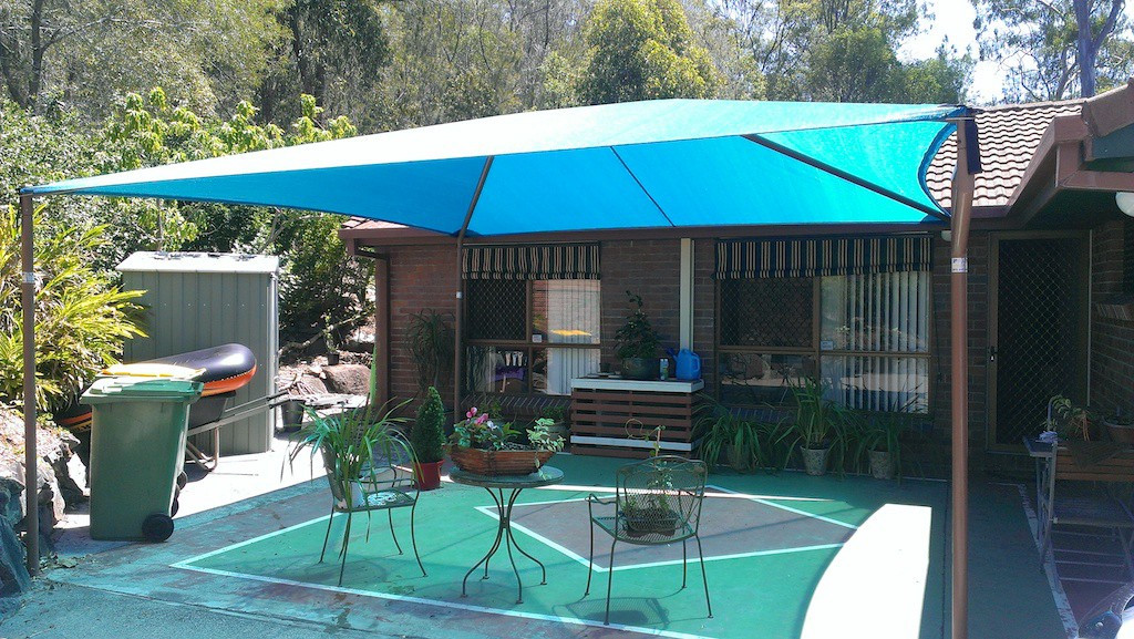 DIY Outdoor Shade
 DIY Shade Sail Simple Practical and Re mended