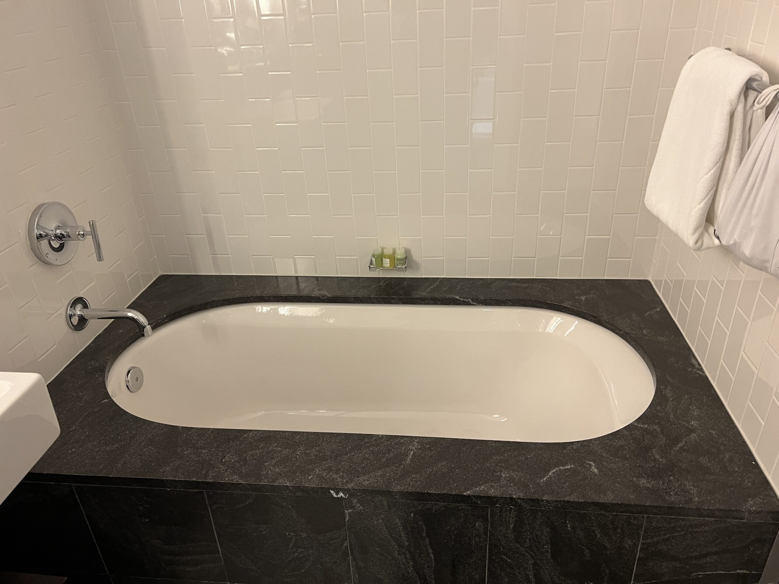 W Hoboken Tub