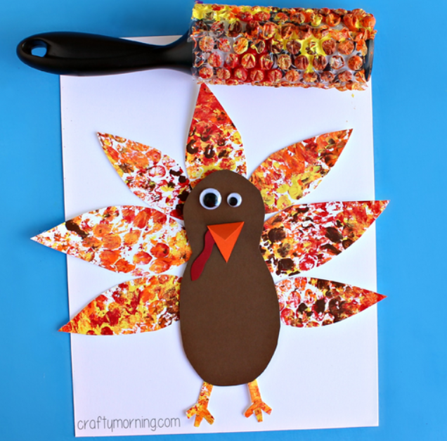 Bubble-wrap-turkey-craft-for-kids