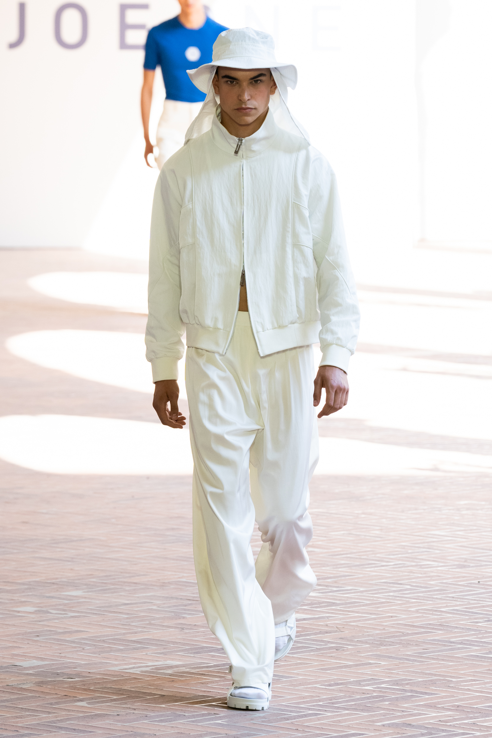 Joeone Spring 2023 Men's Fashion Show 