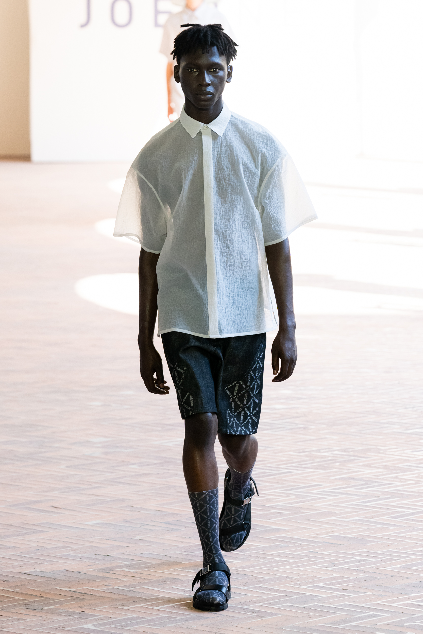 Joeone Spring 2023 Men's Fashion Show 