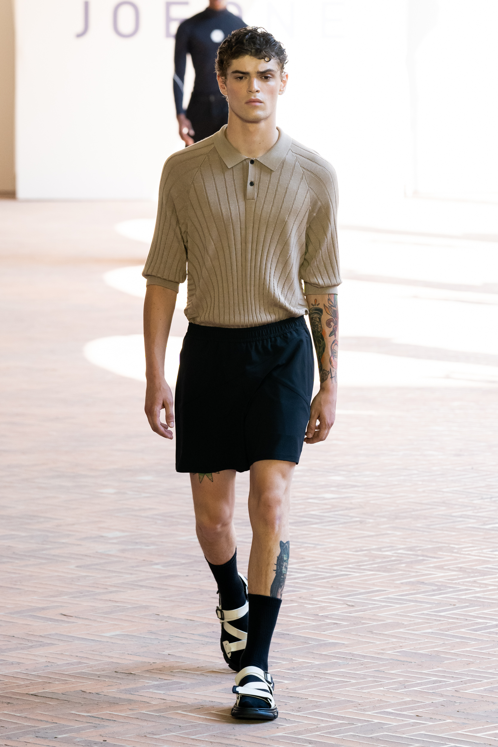 Joeone Spring 2023 Men's Fashion Show 