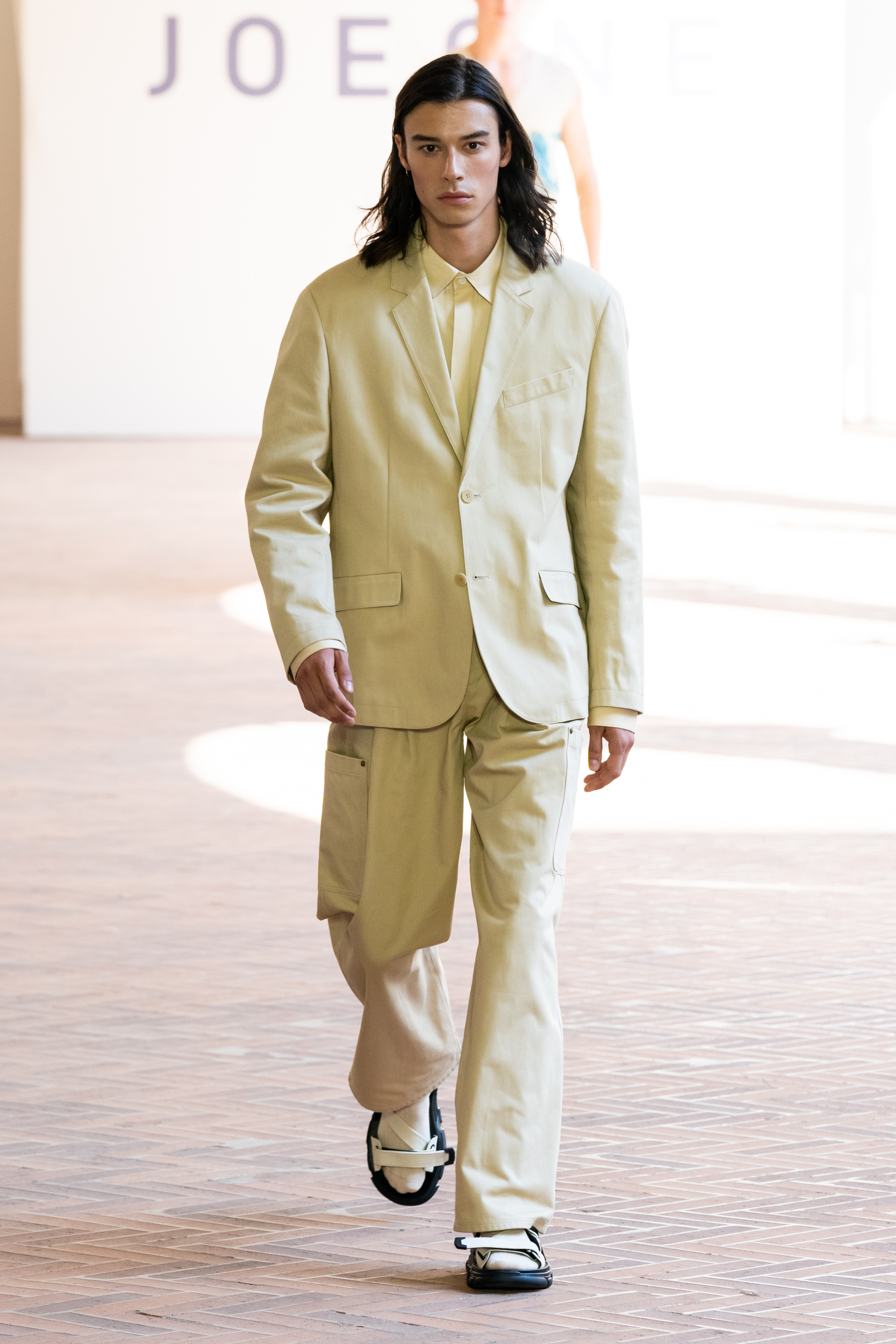 Joeone Spring 2023 Men's Fashion Show 