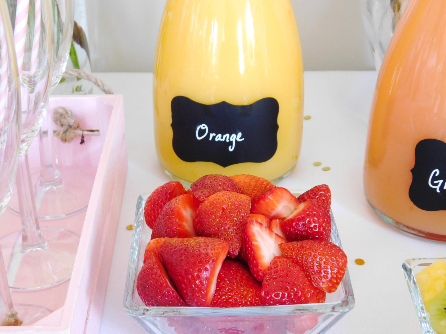 A colorful and glam DIY mimosa bar brunch