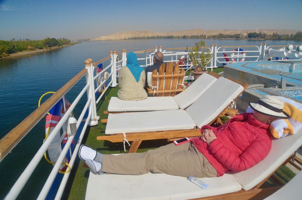 Relaxing on the Nile 