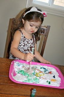 Shaving Cream Art makes for an EASY and FUN craft!