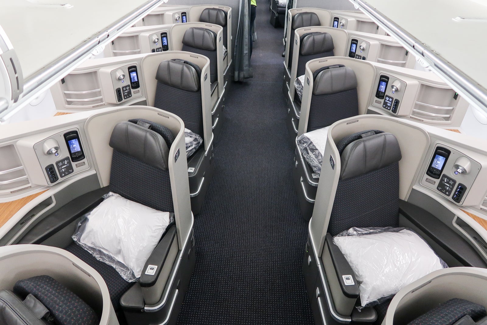 American Airlines just discounted domestic Flagship First Class awards ...