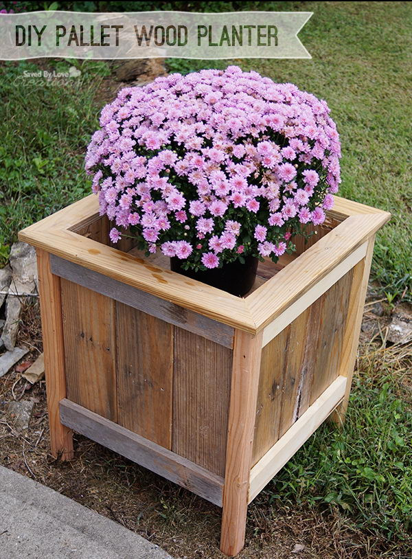 DIY Wooden Flower Box
 30 Creative DIY Wood and Pallet Planter Boxes To Style Up