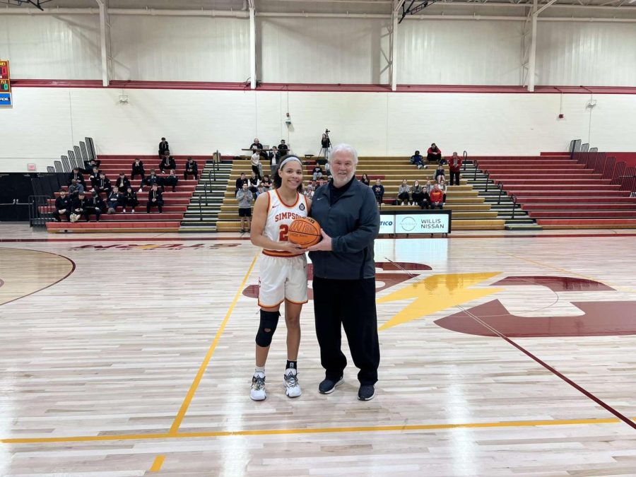 Cassie Nash surpassed the 1,000-point milestone.