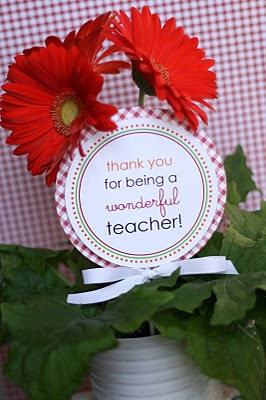 {Teacher Appreciation} Notecards & Flowers | The TomKat Studio Blog