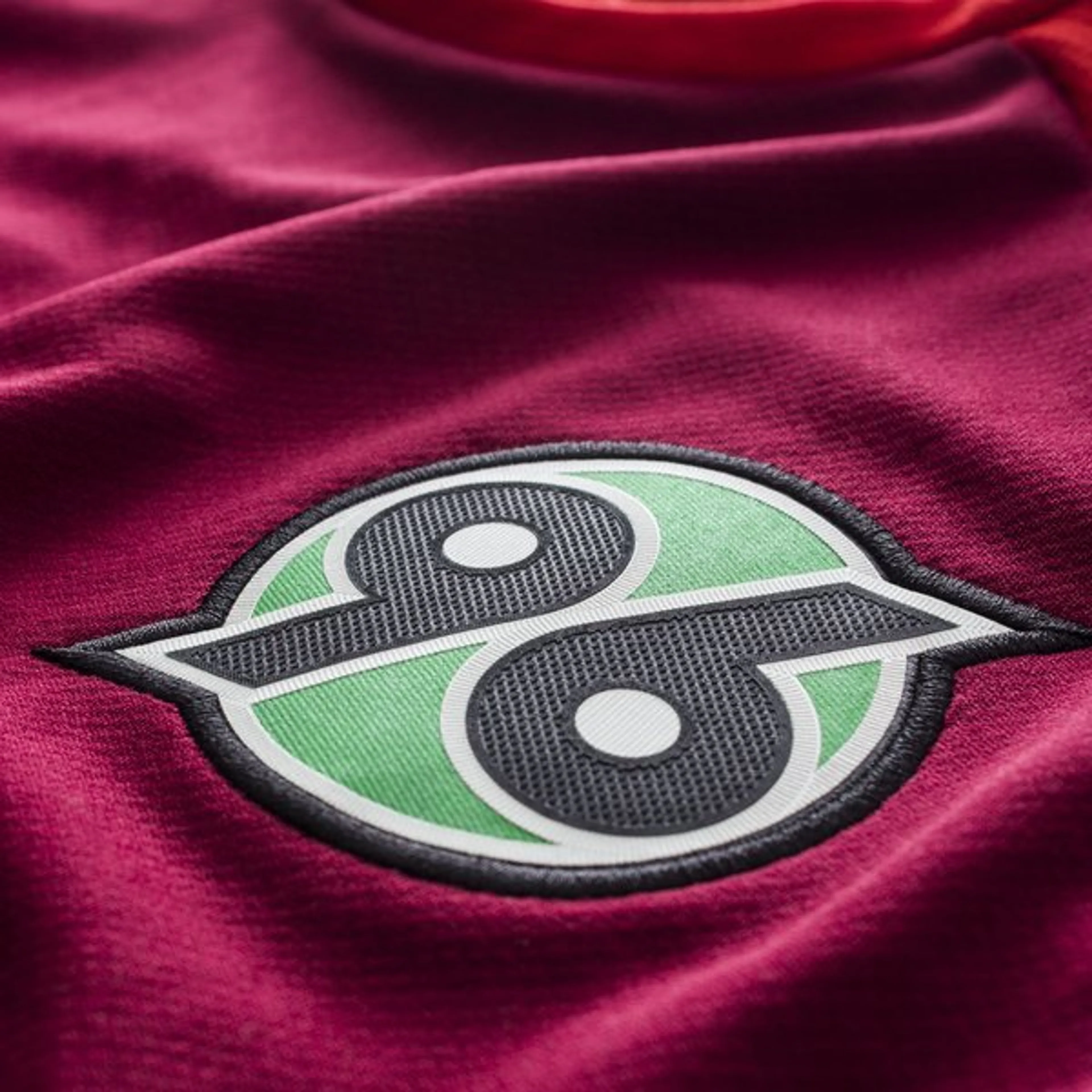 Hannover 96 Home Shirt 2013/14 Image 3