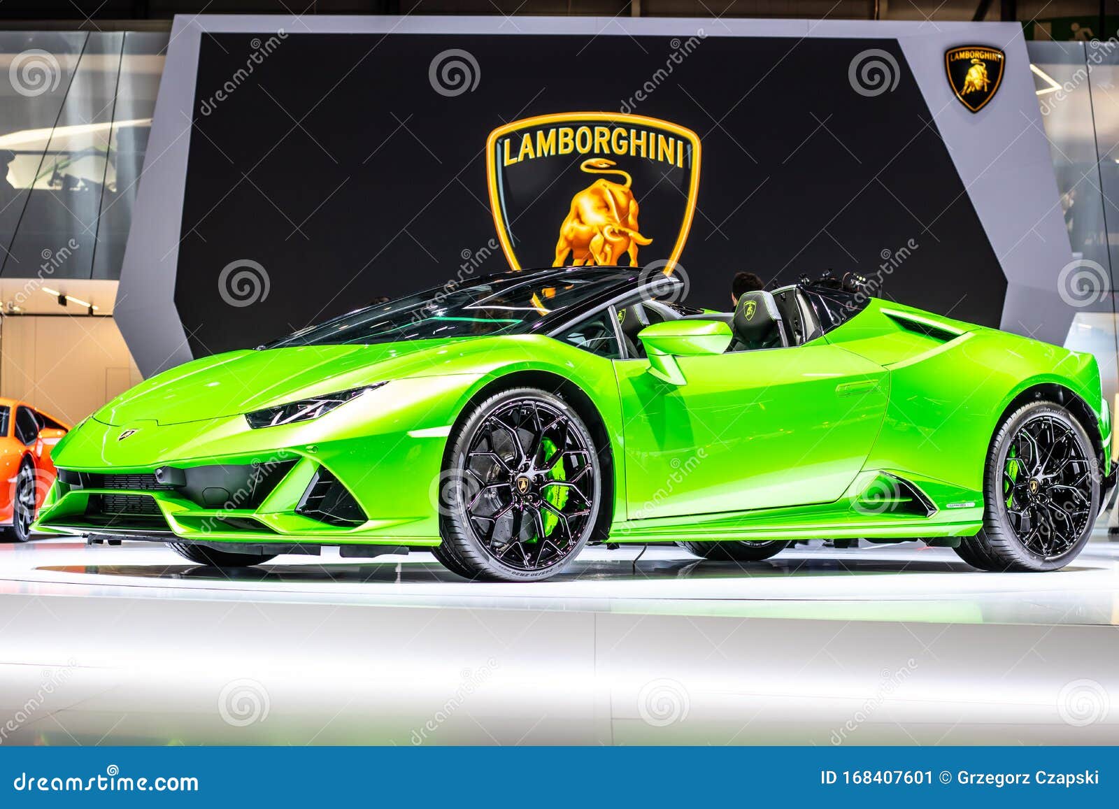 Metallic Green Lamborghini Huracan Evo Spyder at Geneva International Motor  Show, Supercar from Lamborghini Editorial Photo - Image of international,  fast: 168407601