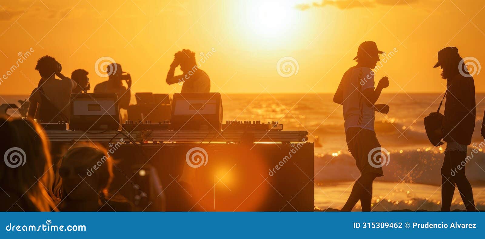 Silhouettes at Sunset of Beach Party Stock Illustration - Illustration ...