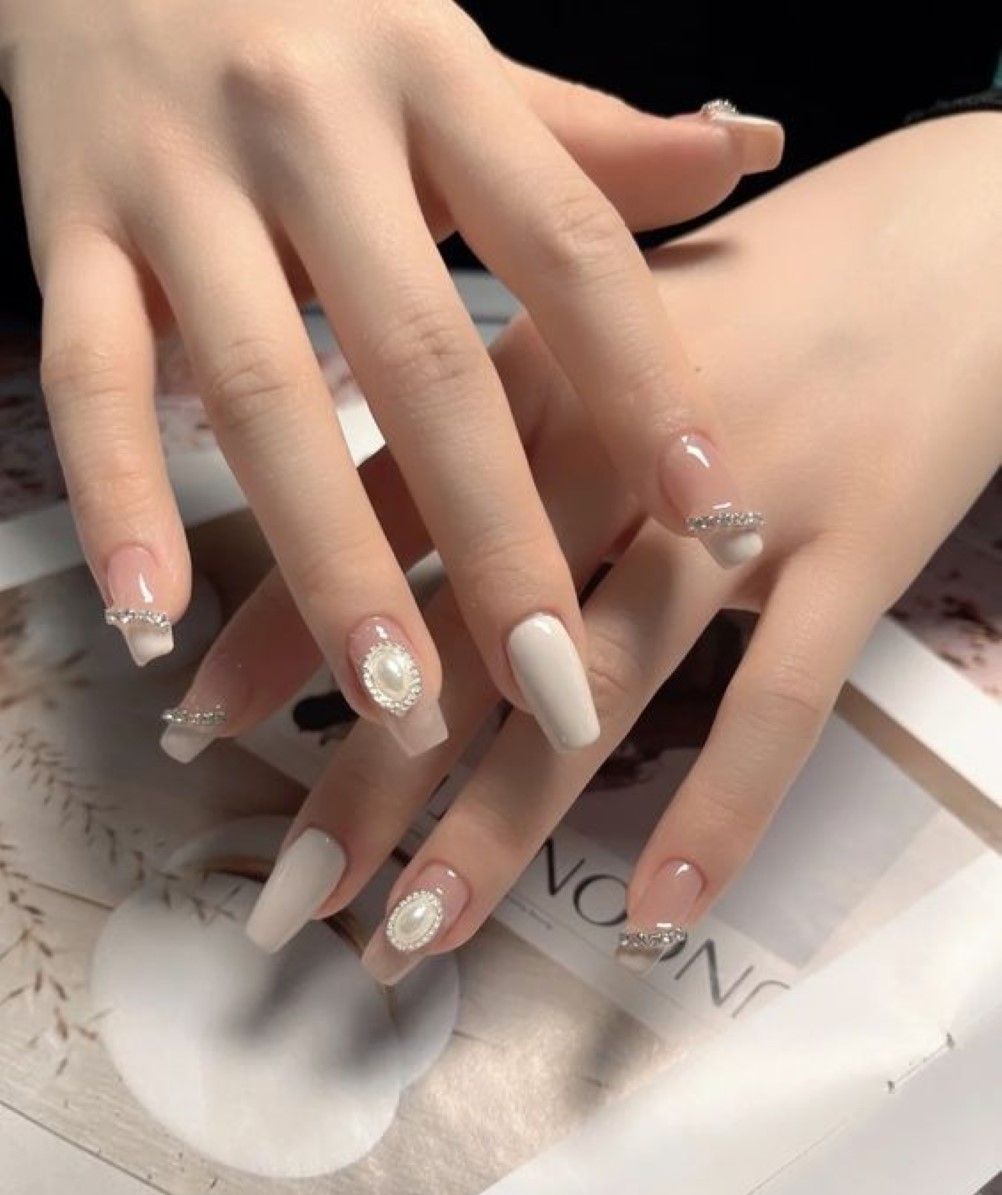 Một bộ nail “chanh sả” 