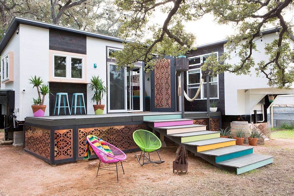 Double-Thow Tiny Home In Austin, Texas