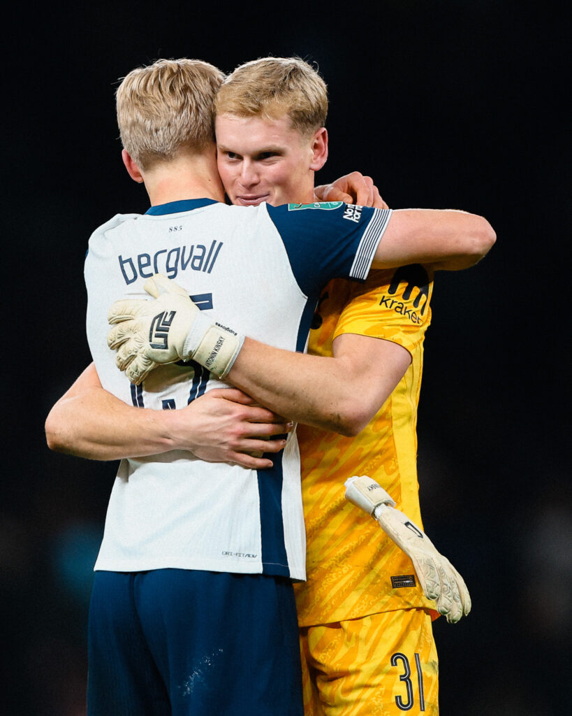 Bergvall marcó el gol del triungo/Imagen_ X (@SpursOfficial)