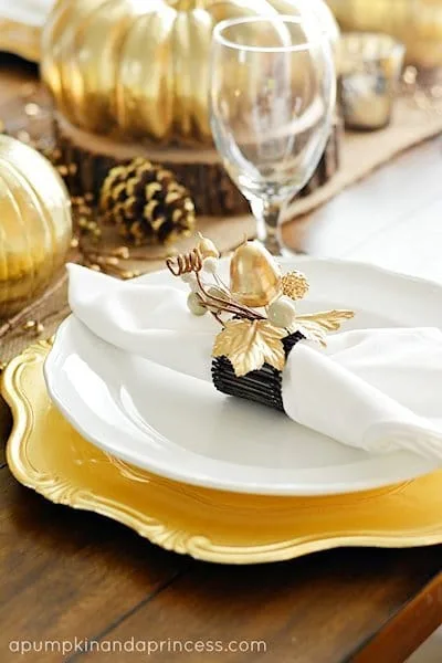 10 Creative Thanksgiving Table Settings - Today's Creative Life